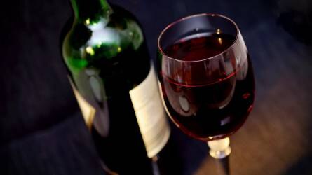 Nagyot csökkent a bor termelői ára