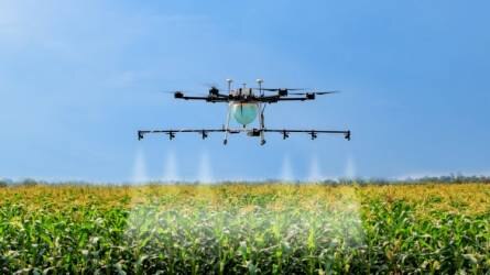 A kínai XAG Agri-tech óriás 20 millió hektár területen alkalmazza növényvédő drónjait