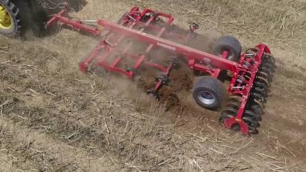 Magyar gépek a gazdák igényei szerint - Folyamatos termékfejlesztés a Sokorónál