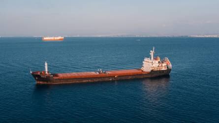 Ukrán gabonát szállító hajókat foglalhattak le