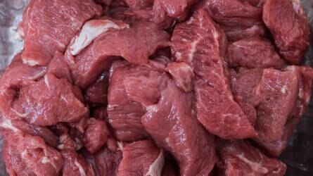 A húsfeldolgozás 4,5 százalékkal bővült