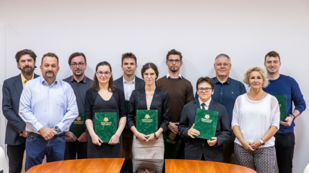 Ösztöndíjban részesültek a Debreceni Egyetem diákjai
