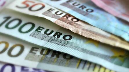 100 millió euró a magyar, bolgár, lengyel, román és szlovák termelők támogatására