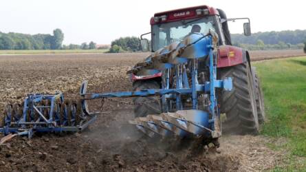 Félmillió forintot is megkeres egy magyar traktoros, elképesztő volt a bérnövekedés