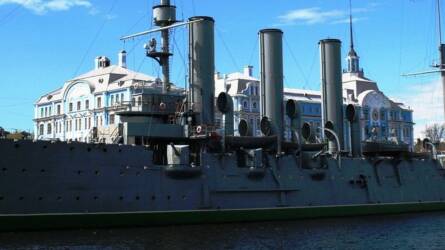 Az oroszok figyelmeztető lövést adtak le egy gabonaszállító hajóra