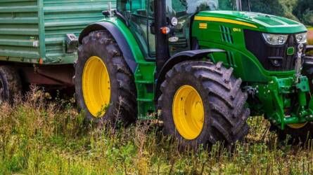A John Deere kevesebb mezőgazdasági gépet akar gyártani
