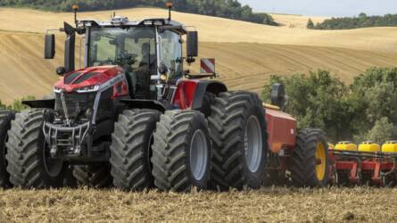 Itt az Agritechnica! A Massey Ferguson bemutatta az MF 9S traktort