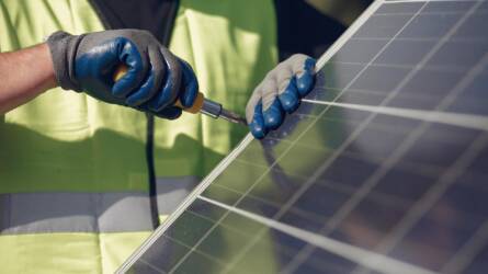 Mindenki nyer vele: napenergiával működtetik az öntözést Dél-Afrikában