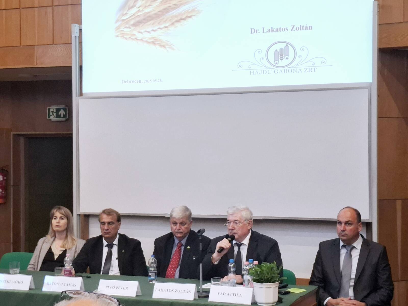 Dr. Lakatos Zoltán a hazai és a nemzetközi búzapiacok jelenlegi helyzetéről beszélt