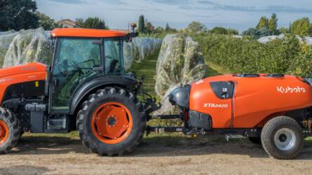 Precizitás, hatékonyság, Kubota: előtérben az XTA 2420 ültetvény permetező