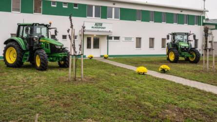 Modern irodák és oktatóterem: átadták a felújított Hegyfalui Alközpontot