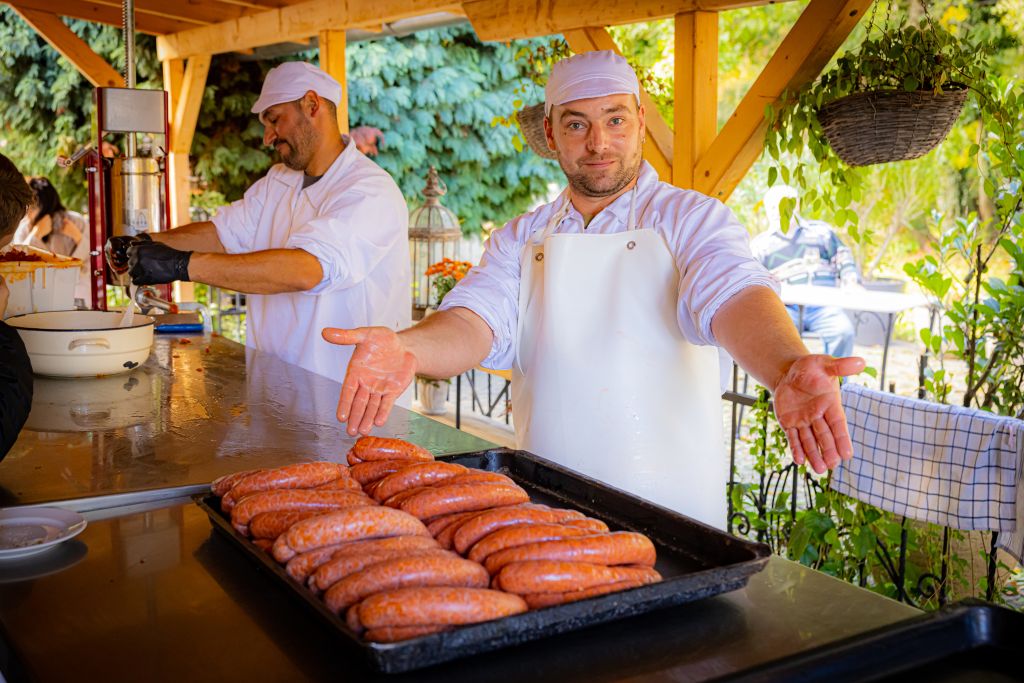 FENYŐHARASZT Kastélyszálló - Disznóvágás, az az igazi élmény!