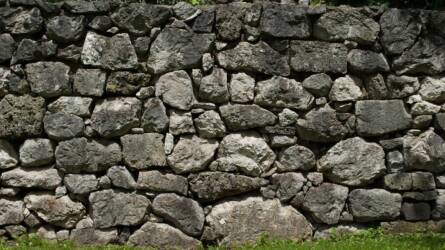 Támfal, rézsű, emeltágyás – mit rejtenek a fogalmak?