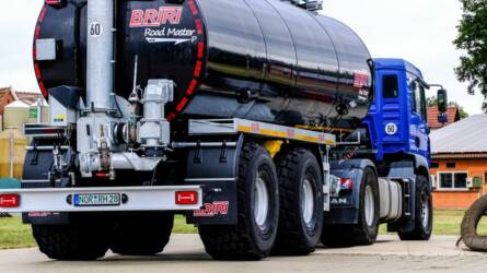 Tartósság és jó használhatóság – Briri szerves- és hígtrágya-kijuttató járművek