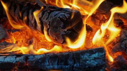 A tűzifa károsíthatja is a kályhánkat, kevesen vannak tisztában ezzel