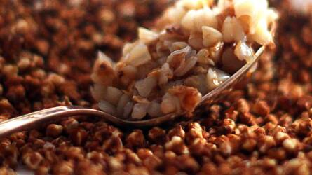 Gluténmentes, mégis laktató – mit tud valójában a hajdina?