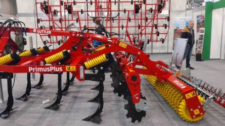 A falról is a Güttler munkagépei lógtak, fontos újításokkal jelentkezett a hódmezővásárhelyi gyártó