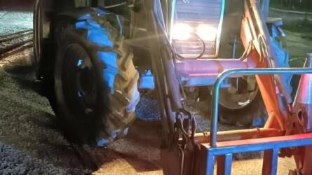 Nagyot hibázott a traktoros, rögtön lefoglalta a járművét is a rendőrség