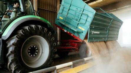 A magára találó magyar piacon egyre népszerűbb a Farmtech kéttengelyes pótkocsija