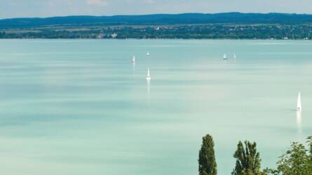 Elég egyetlen rossz döntés a Balatonnál, és már röppen a százezres bírság
