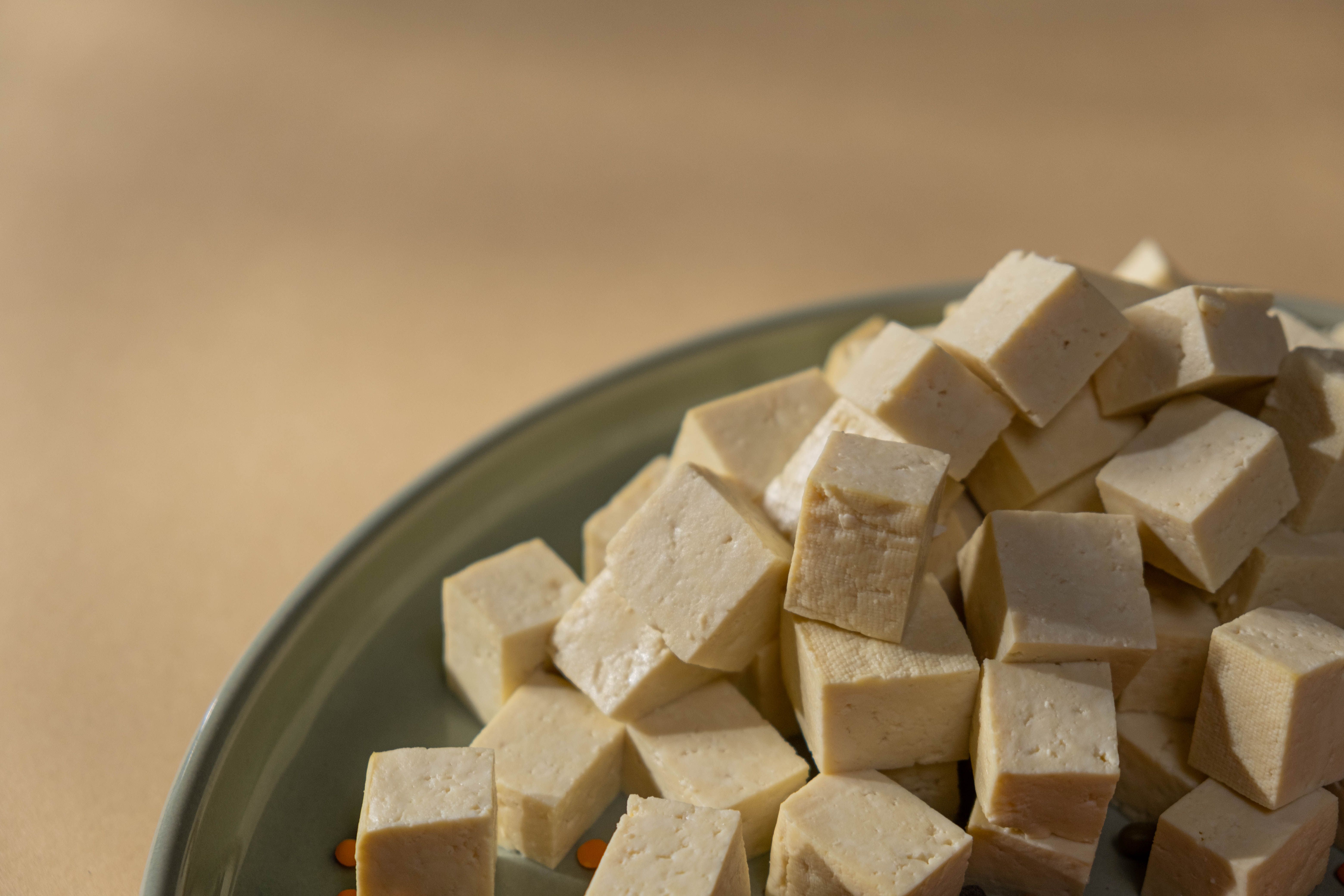 Tofu: miből készül valójában, és mitől lesz kemény vagy selymes?