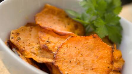 Ropogós édesburgonya-chips házilag: ezen múlik, hogy ne puhuljon meg